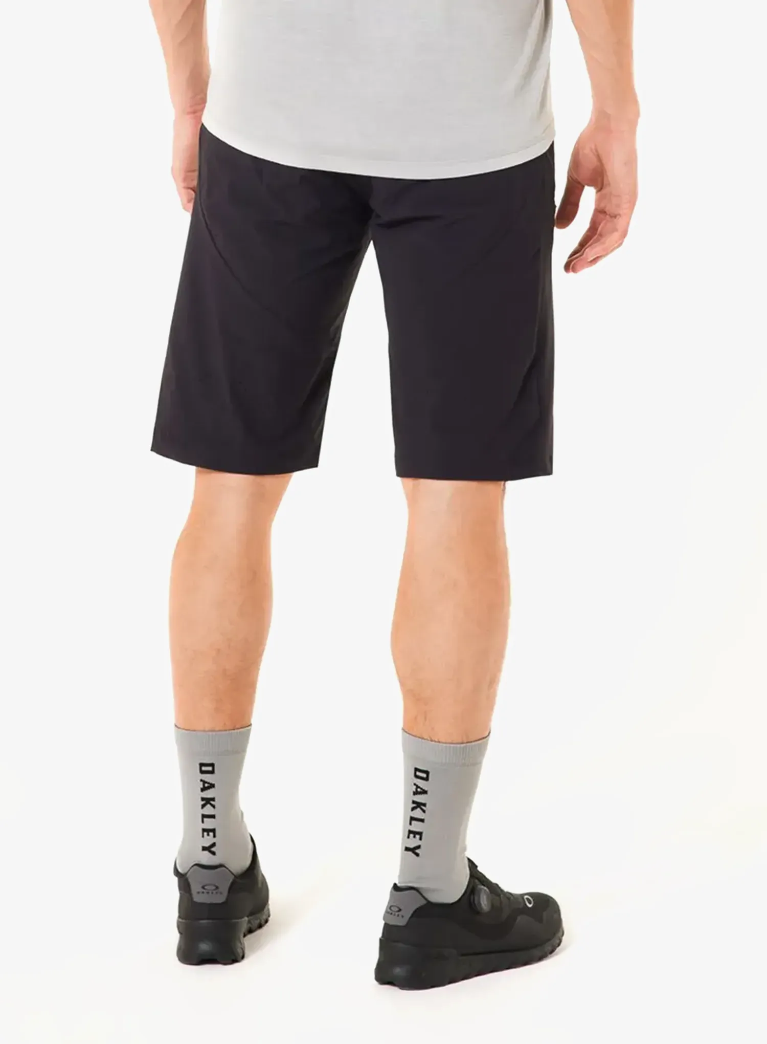Kolesarske kratke hlače Oakley Seeker Airline Short - blackout
