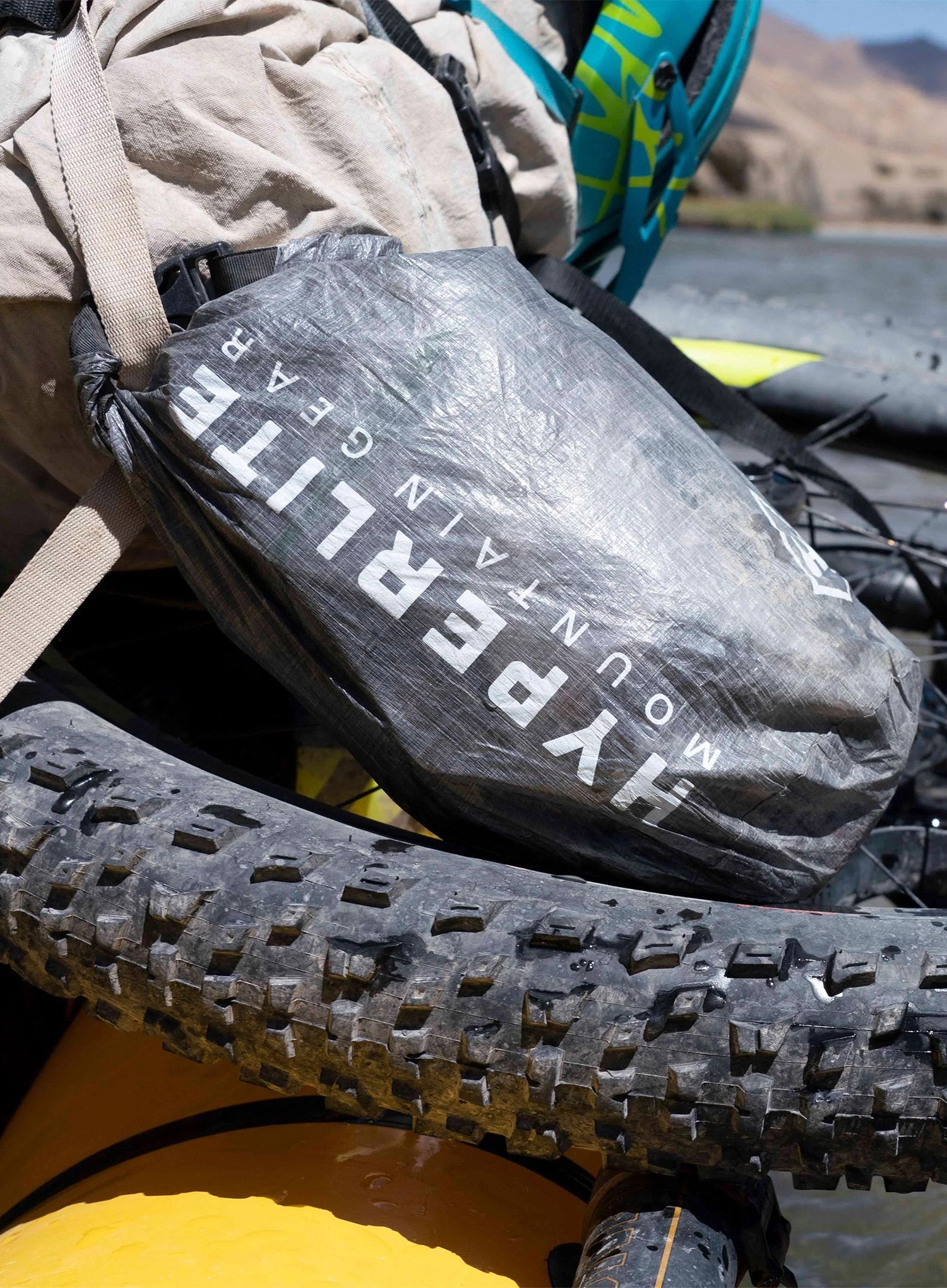 Vodoodporna vreča Hyperlite Mountain Gear Roll-Top Stuff Sack 10 L